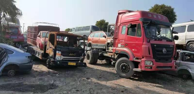 上海事故車(chē)回收3.jpg